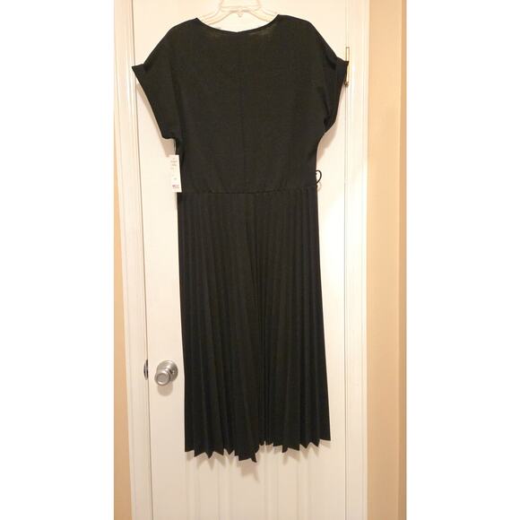 Sz 3X ELIZABETH NICOLE Black Cuffed Drop-shoulder Pleated Bottom Midi Dress - Picture 9 of 10